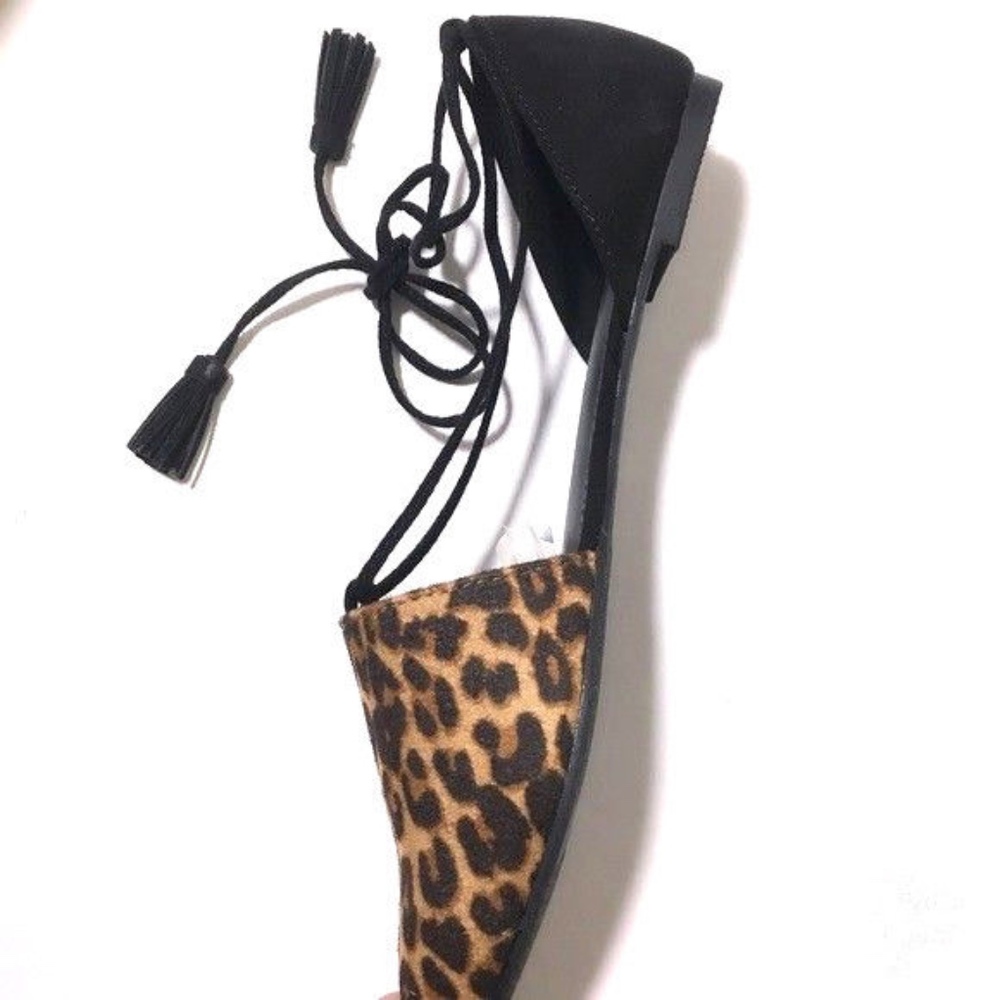 LC Lauren Conrad Leopard Faux Suede Flats NWT - Picture 2 of 7